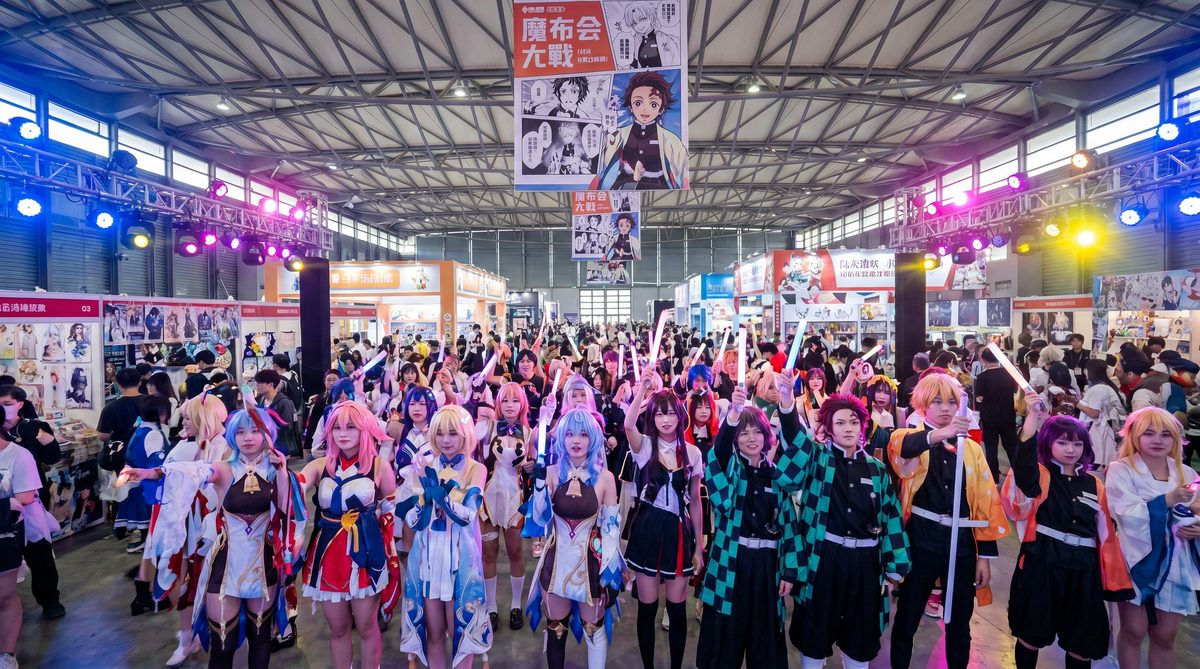 酒店偷拍视频动漫cosplay视频